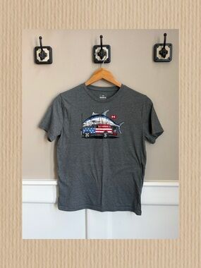 🧵Under Armour Freedom Flag & Fishing t-shirt Big Kids/Boys